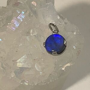 14K white gold opal Pendant